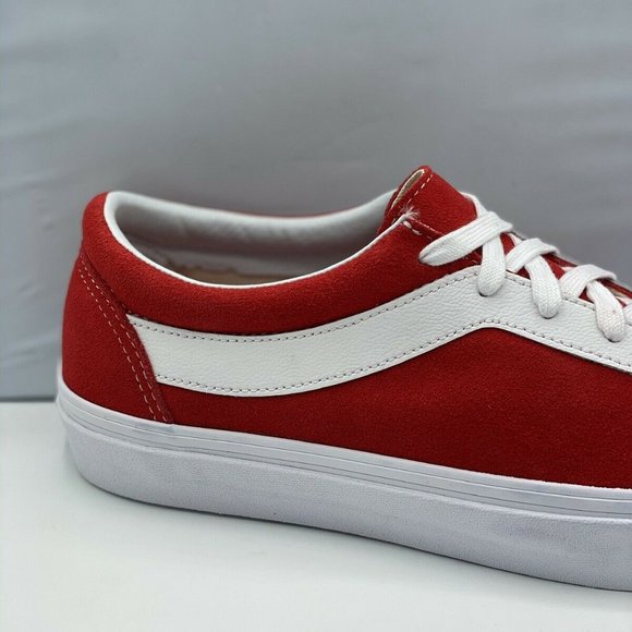 VANS MEN'S OLD SKOOL SKATEBOARD SHOES - Picture 3 of 8